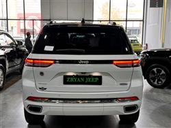 جیپ گراند شیرۆکی